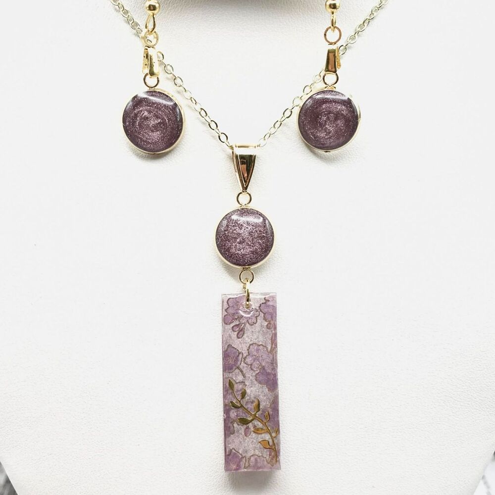 Handmade Lavender Floral Resin Jewelry Set Gold Tone Pendant & Matching Earrings